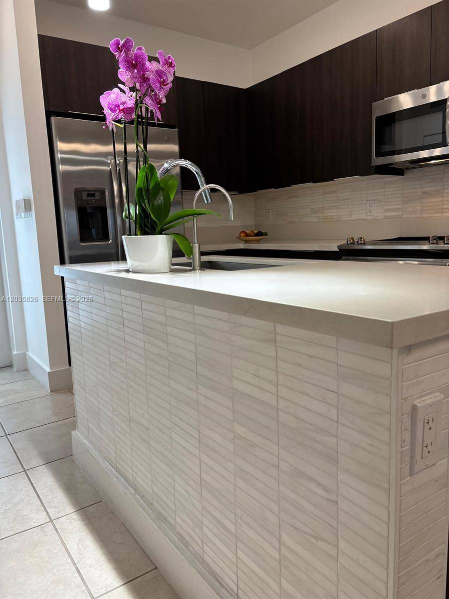 4740 NW 84th CtDoral - URBANA AT THE RESIDENCES condo unit 32 - picture