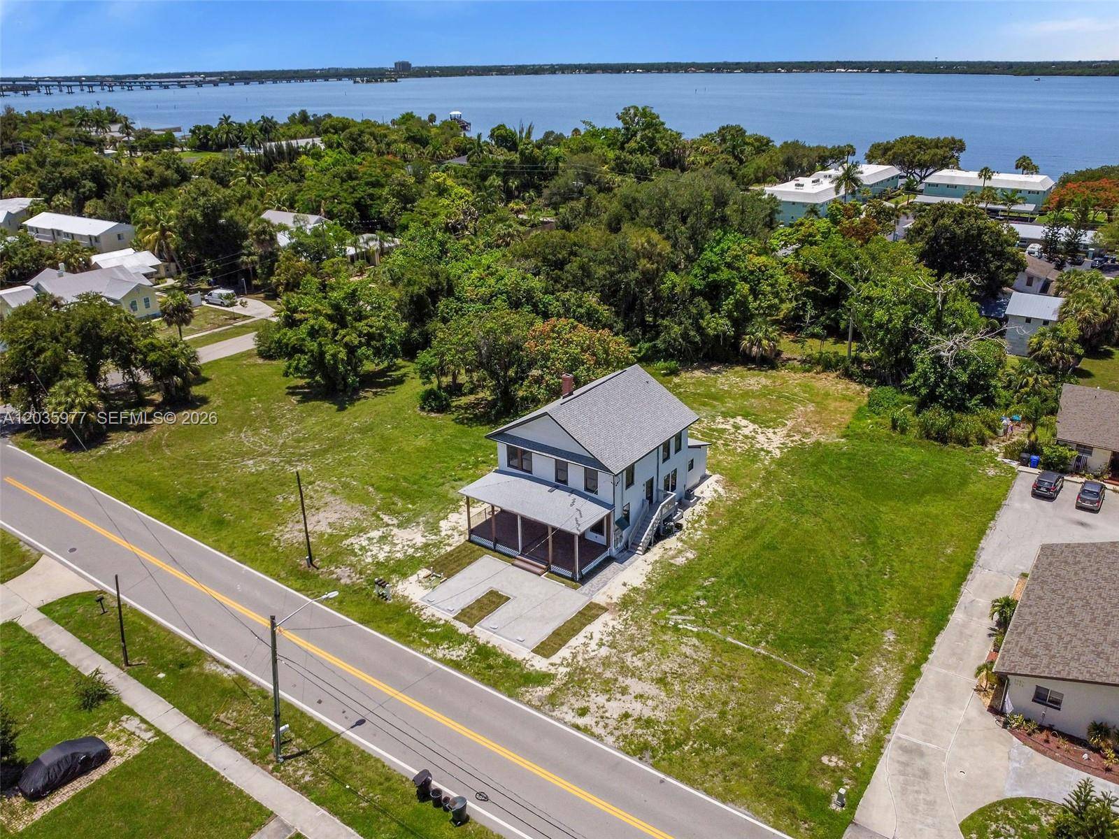 3221 EDGEWOODFort Myers - picture