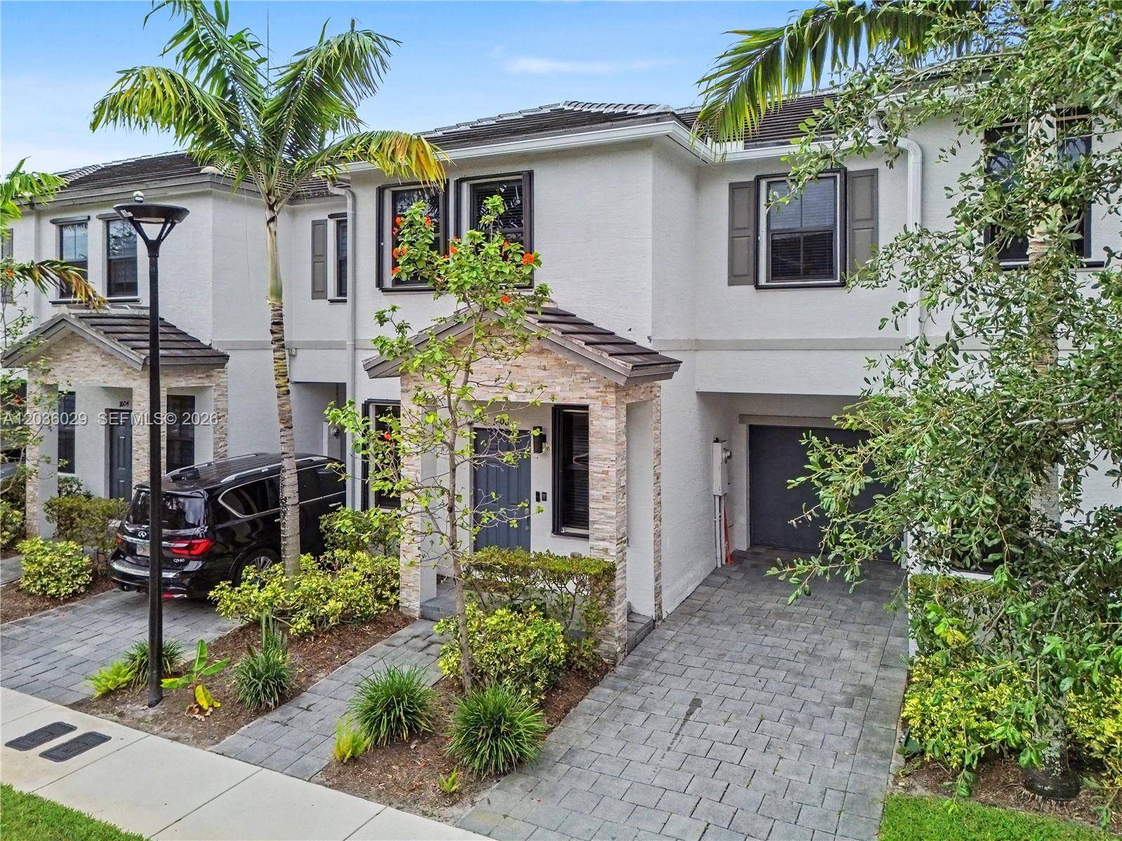 1608 SW 28th StFort Lauderdale - picture