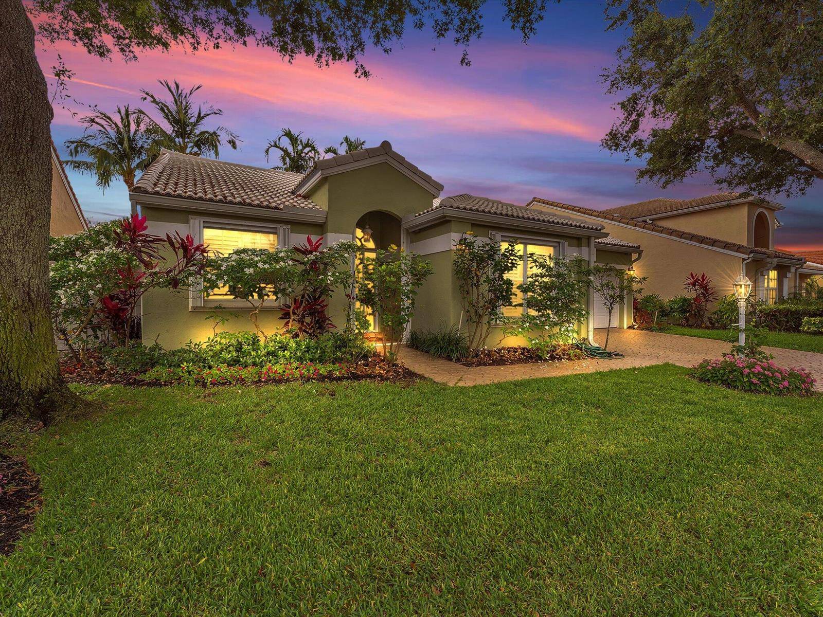 1097 RoblePalm Beach Gardens - picture