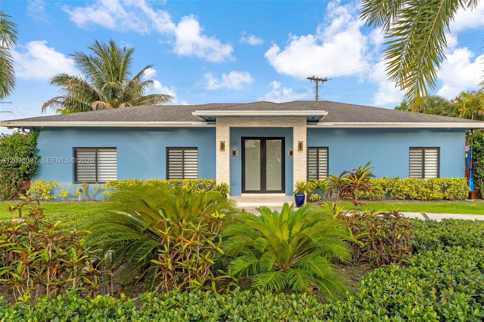 1201 SW 92nd AveMiami - picture
