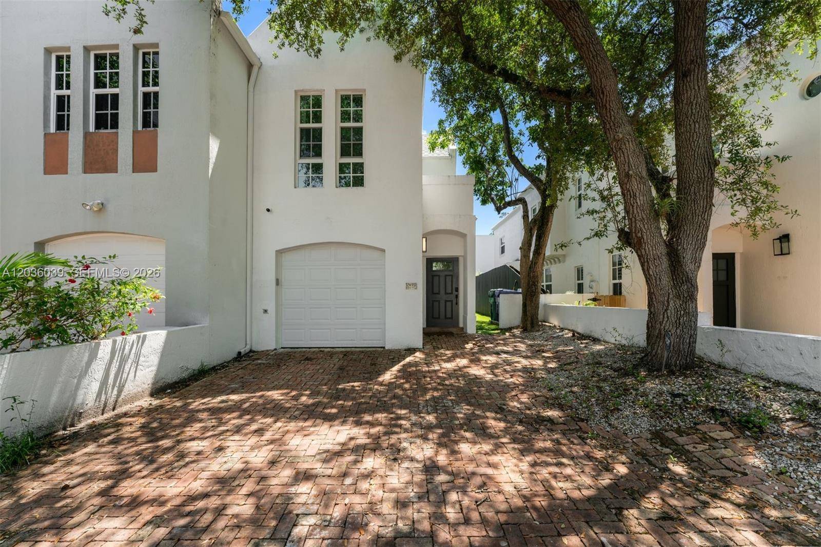 3125 Paola DrMiami - Townhouse/Villa-Annual,Townhouse condo unit 15 - picture