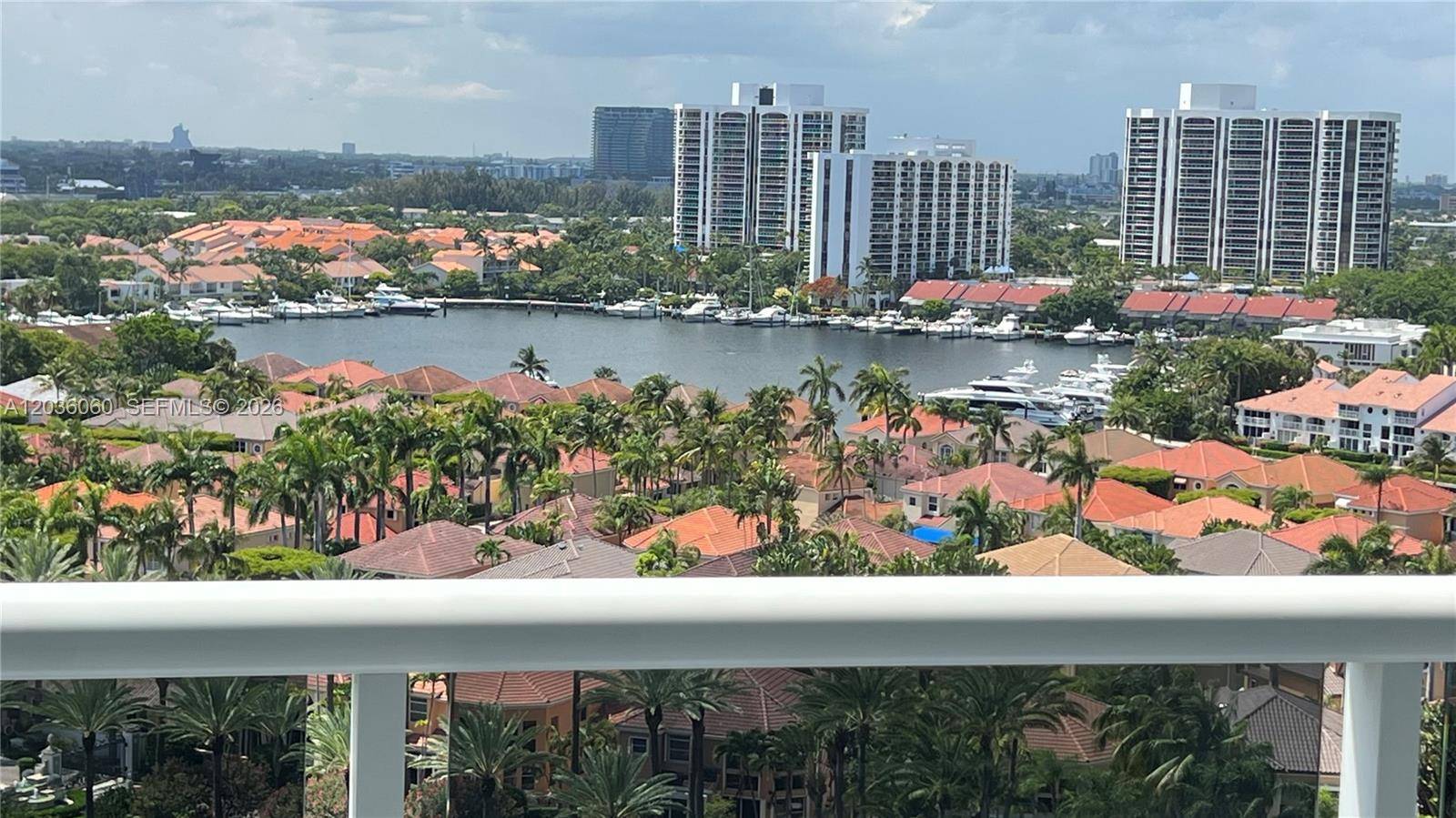 20505 E Country Club DrAventura - Condo 5+ Stories,Condo condo unit 1639 - picture