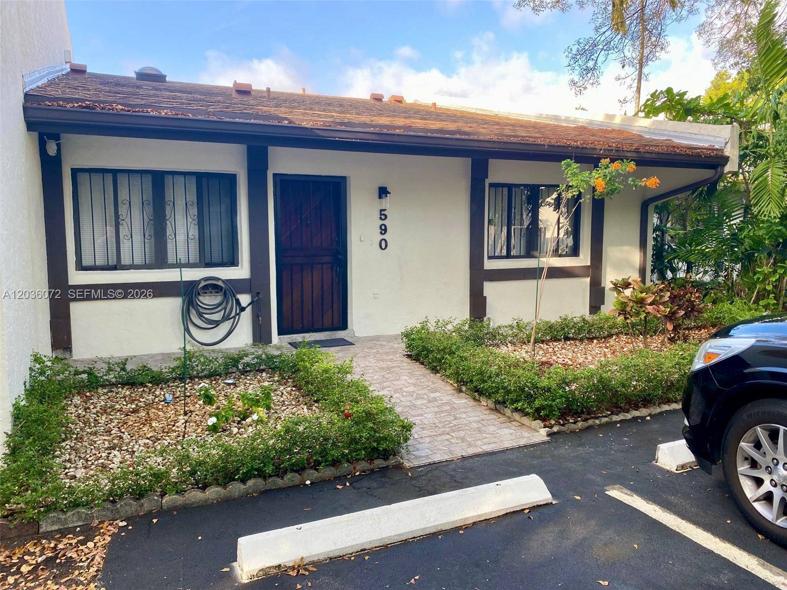 590 NE 199th TerMiami - SANDPIPER AT CALIF CLUB C condo unit 2Y - picture