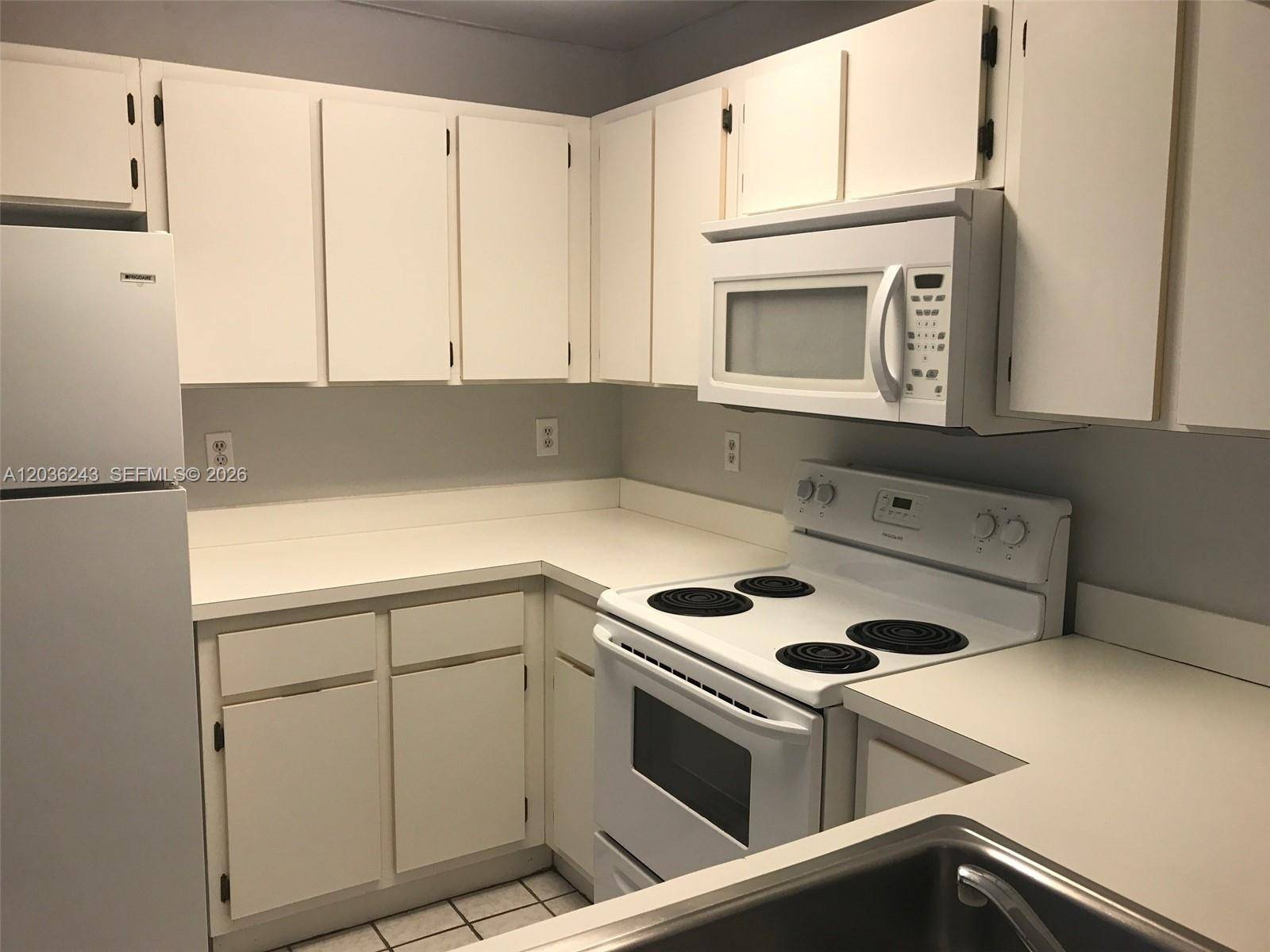 9810 Hammocks BlvdMiami - Condo 1-4 Stories,Condo condo unit 202 - picture