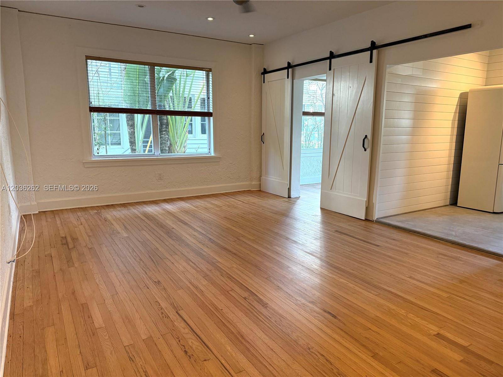900 16th StMiami Beach - THE ESPLANADE BEACH CONDO condo unit 108 - picture