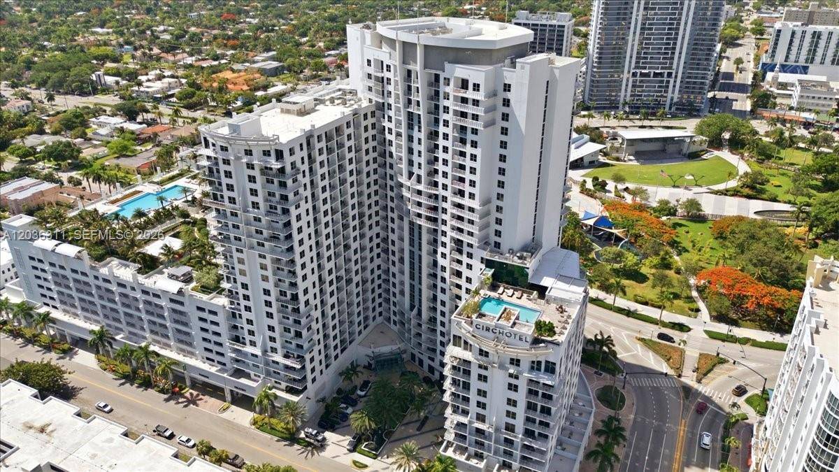 1776 Polk StHollywood - CIRC RESIDENCES CONDO condo unit 703 - picture