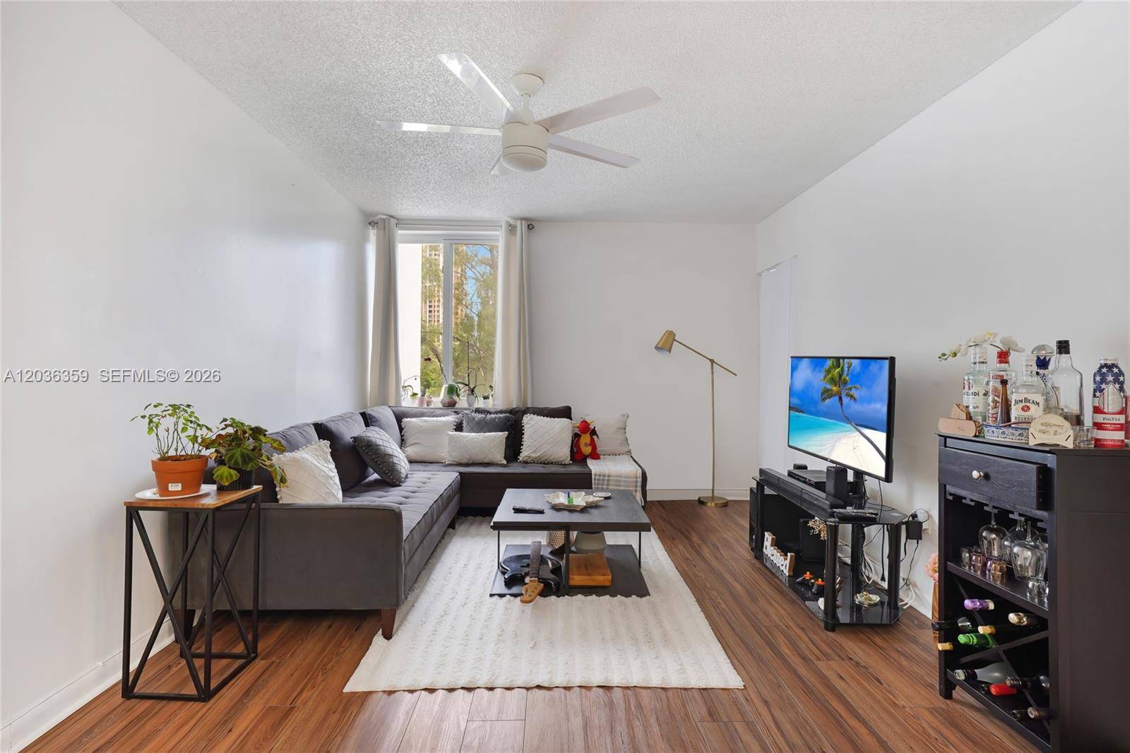 250 180th DrSunny Isles Beach - CARIBBEAN BREEZE CONDO condo unit 407 - picture