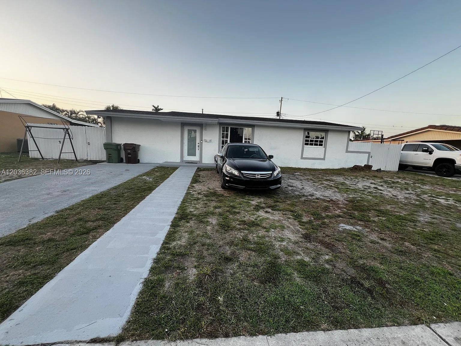 1271 W 79th StHialeah - picture
