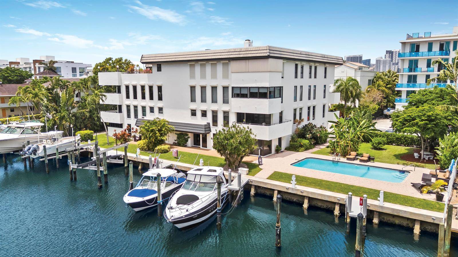 76 Isle Of VeniceFort Lauderdale - 76 ISLE OF VENICE CO-OP,76 Isle of Venice condo unit G - picture