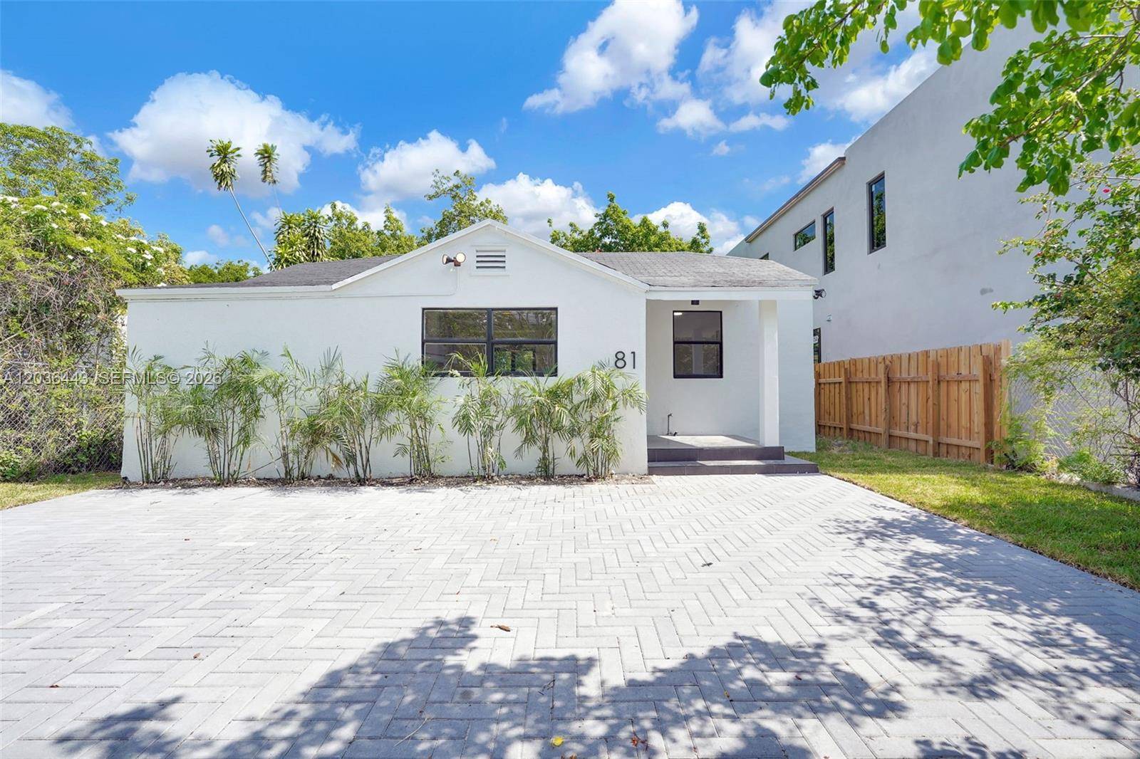 81 NW 45th StMiami - picture