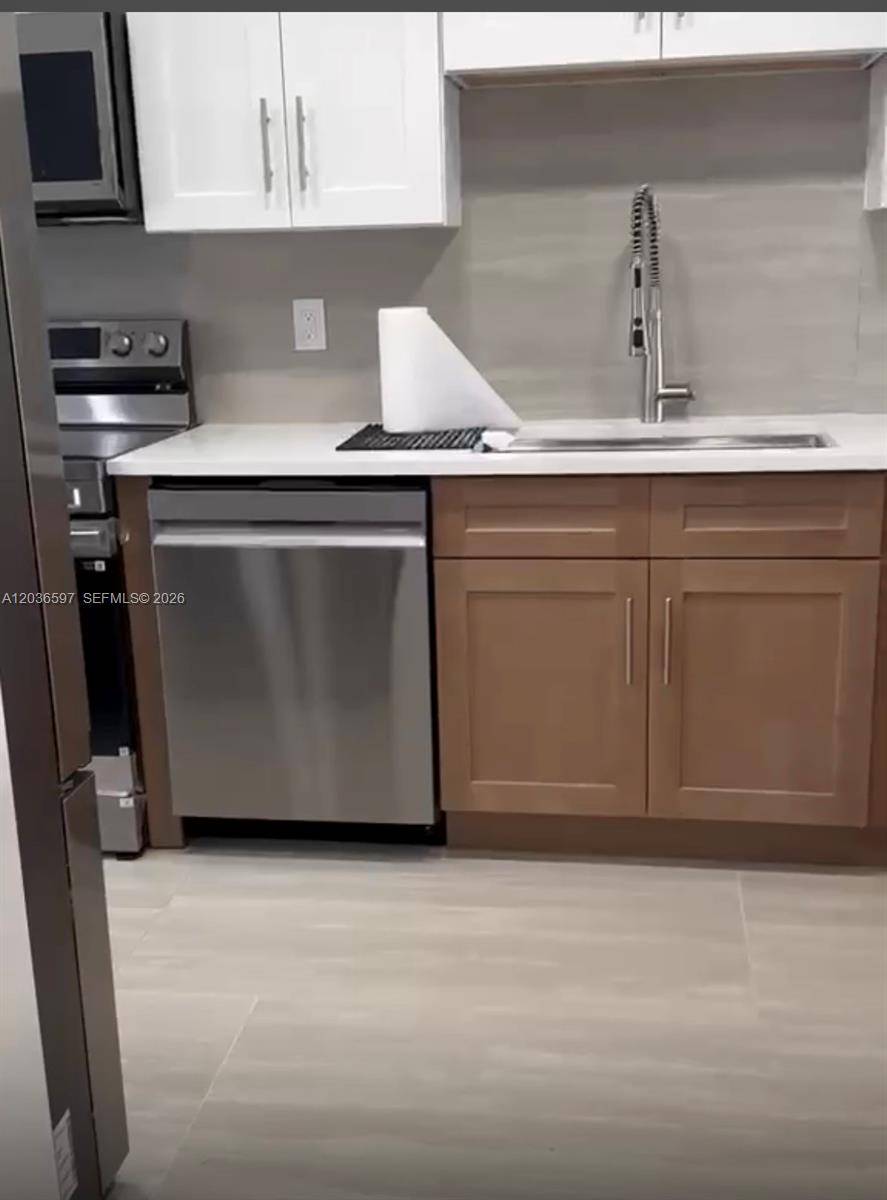 2940 N Course DrPompano Beach - Condo 5+ Stories,Condo condo unit 311 - picture