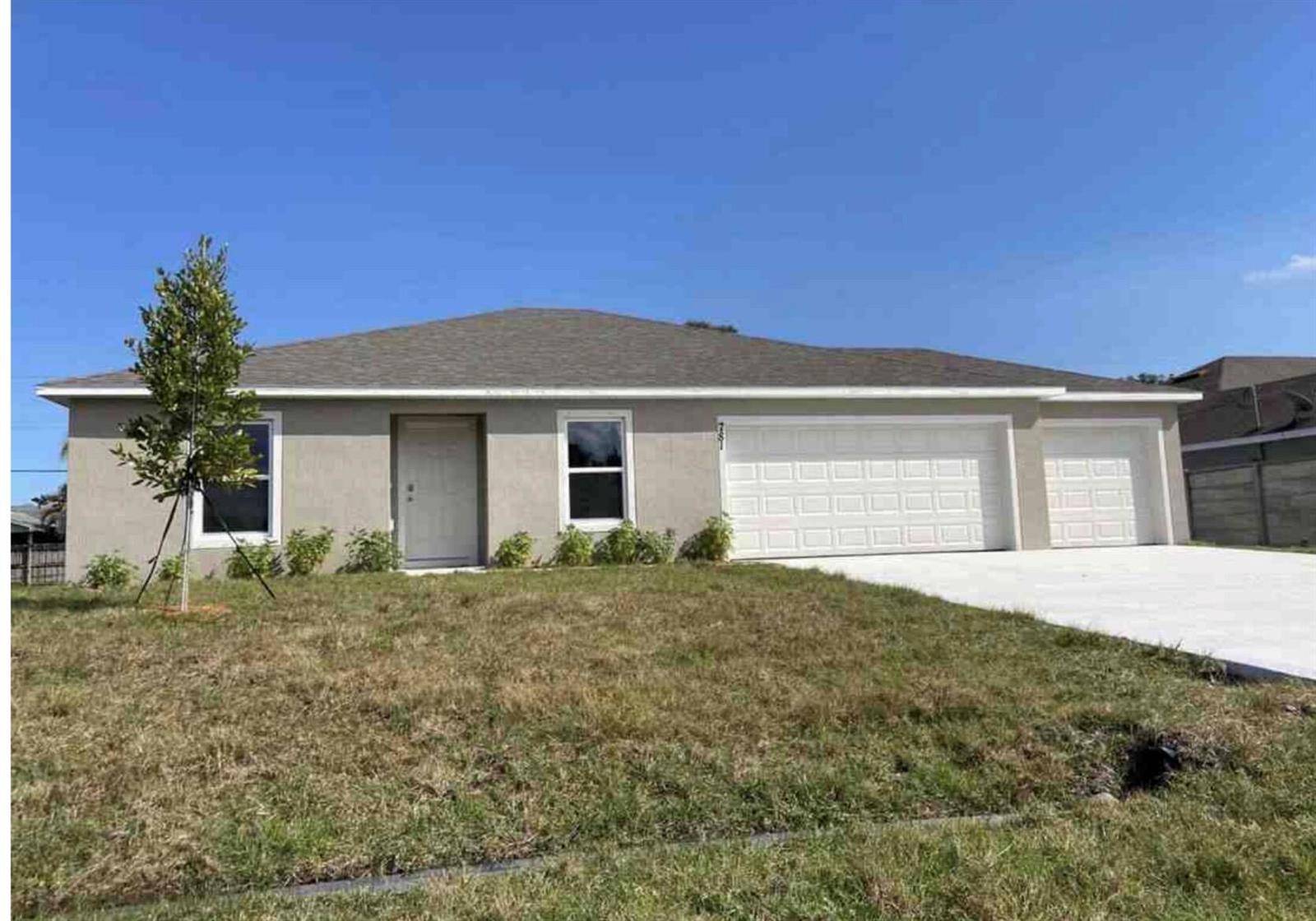781 SW DorchesterPort St. Lucie - picture