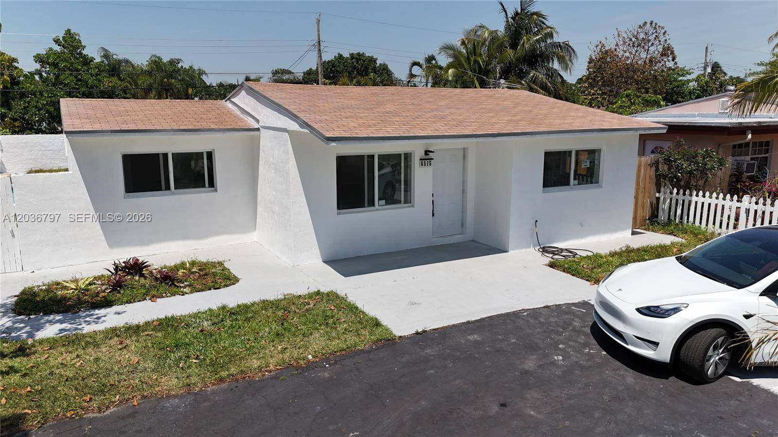 6515 SW 20th CtMiramar - picture