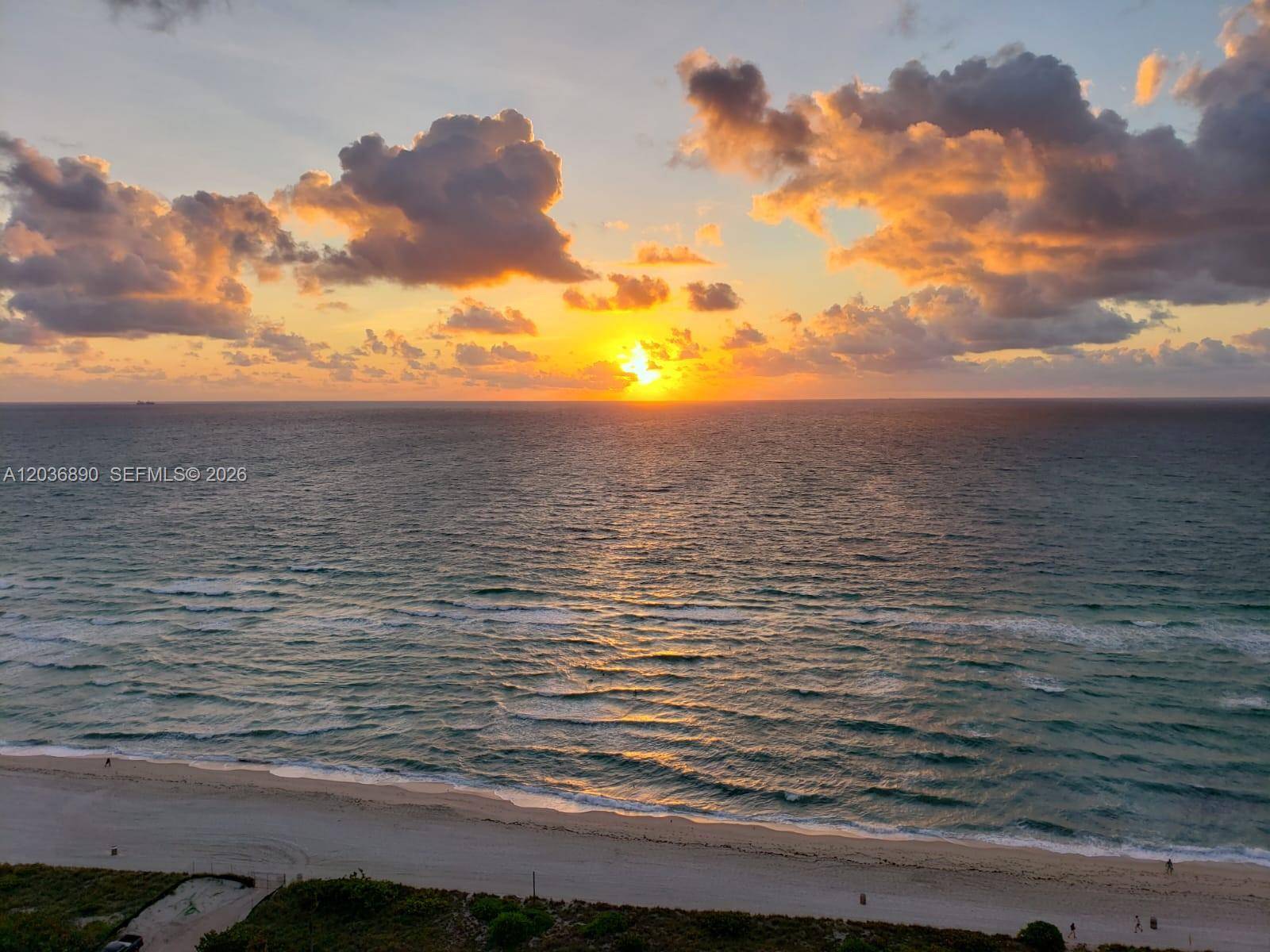 2555 Collins AveMiami Beach - CLUB ATLANTIS CONDO condo unit 2207 - picture