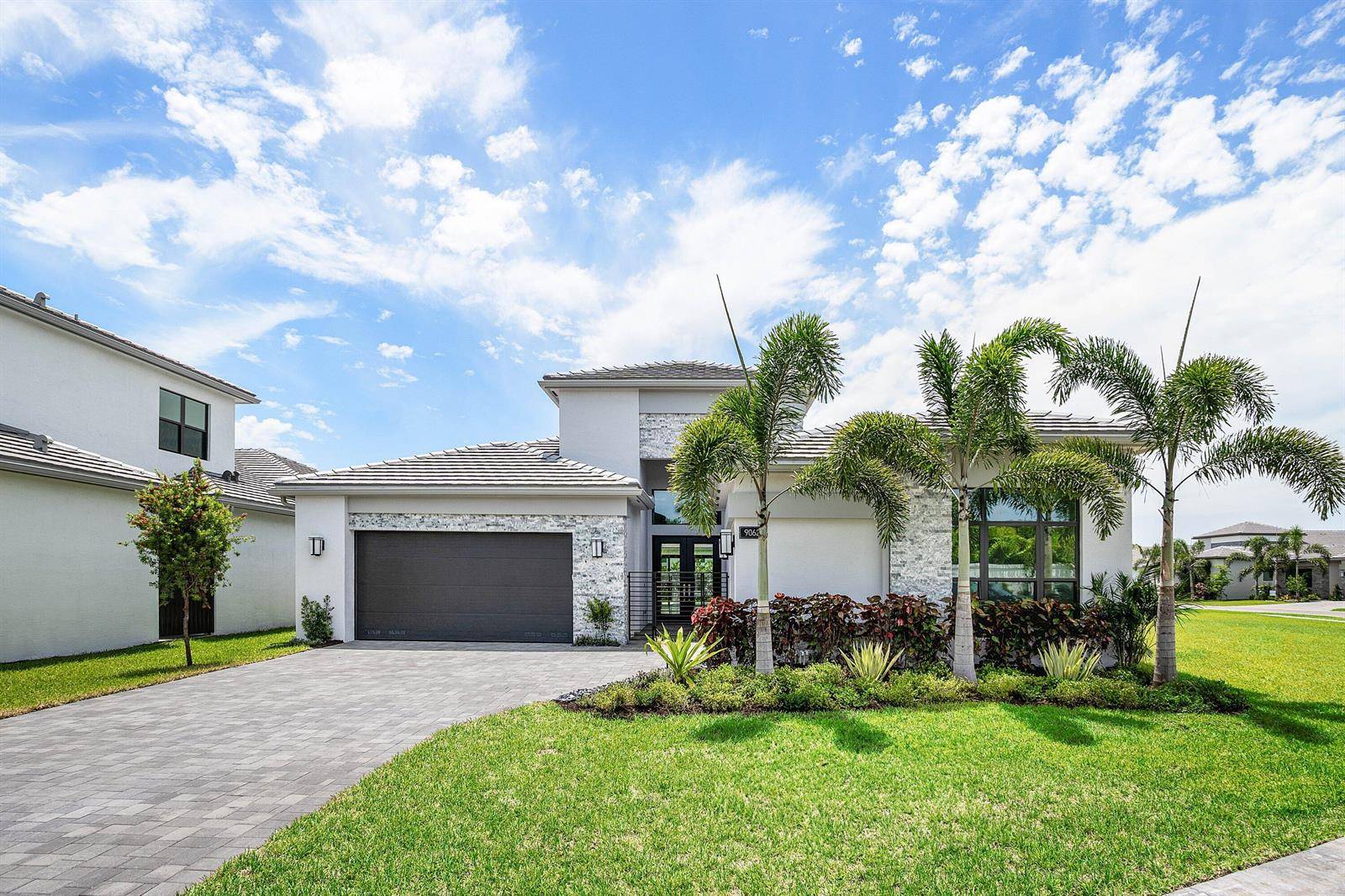 9062 Corsican FinchBoynton Beach - picture