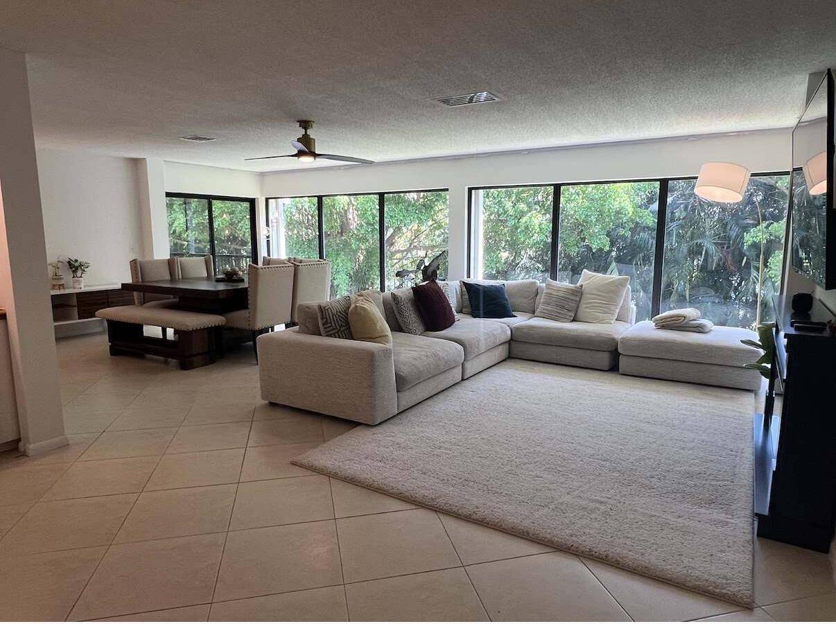 1639 EmbassyWest Palm Beach - LANDS OF THE PRESIDENT CON,LANDS OF PRES. CONDO condo unit 202 - picture