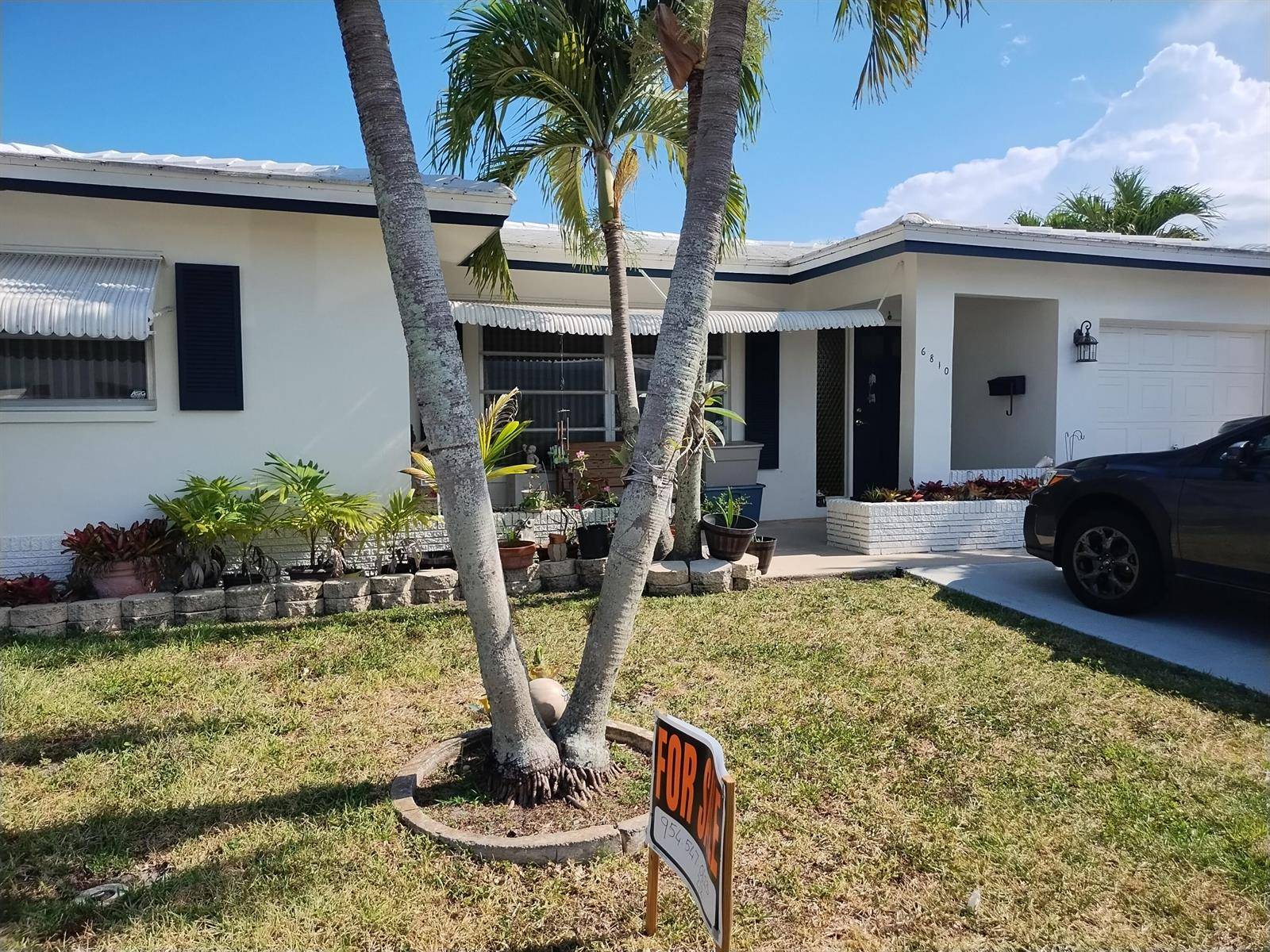 6810 NW 75thTamarac - picture