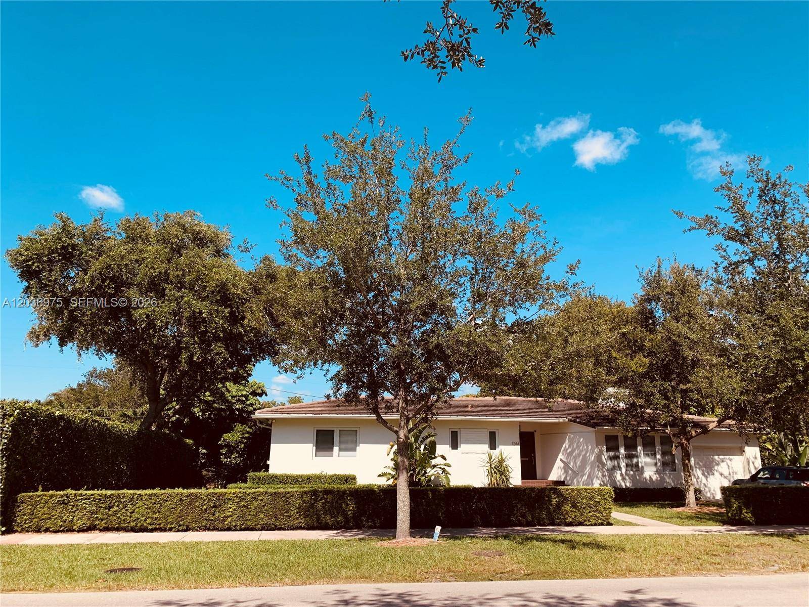 1244 S Alhambra CirCoral Gables - CORAL GABLES RIVIERA SEC condo unit 1244 - picture