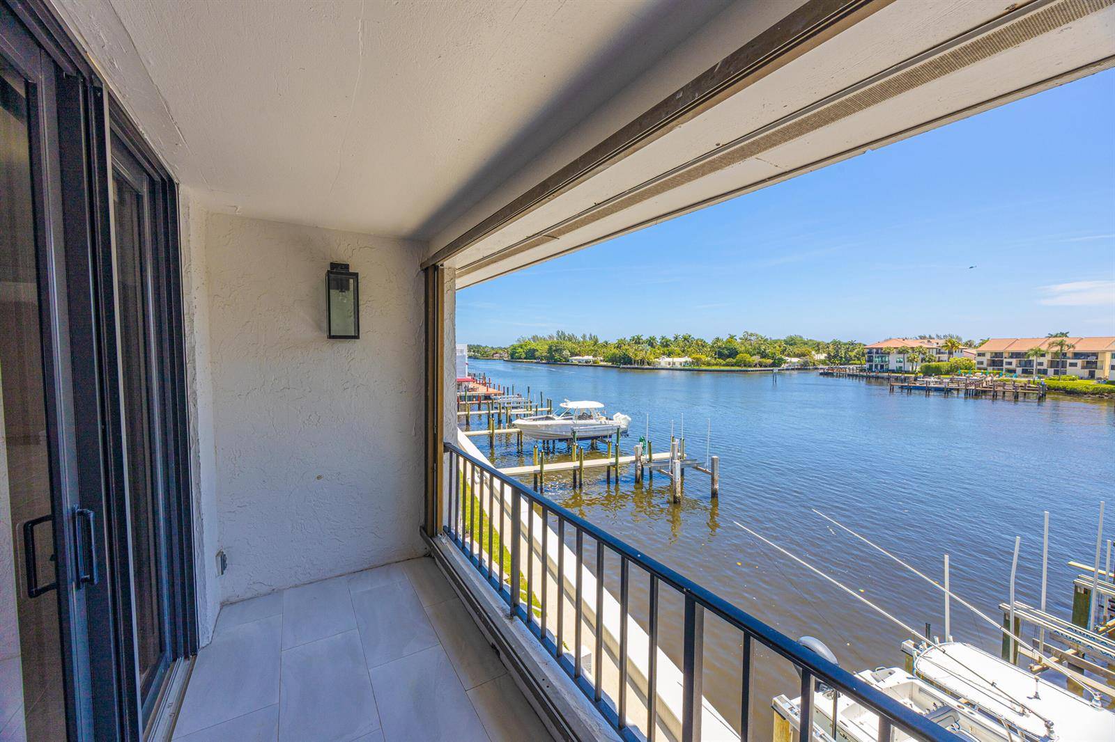 801 Palm TrailDelray Beach - PALM TRAIL PLACE CONDO,Palm Trail Place condo unit 9 - picture
