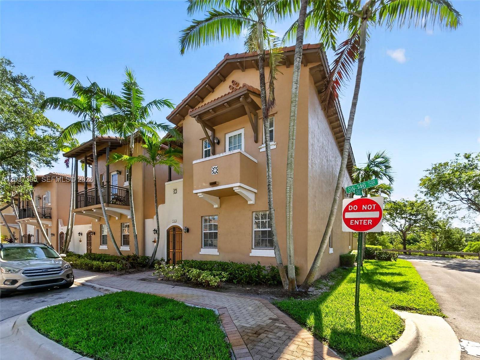 625 SW 146th TerPembroke Pines - MEADOW PINES condo unit 901 - picture