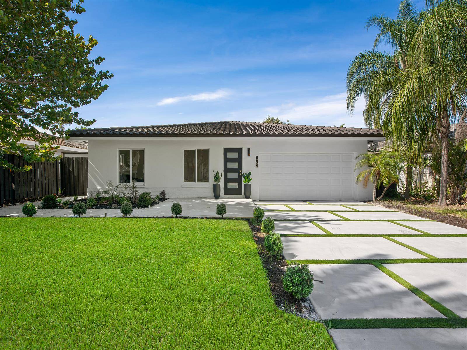 1750 NE 49thFort Lauderdale - picture