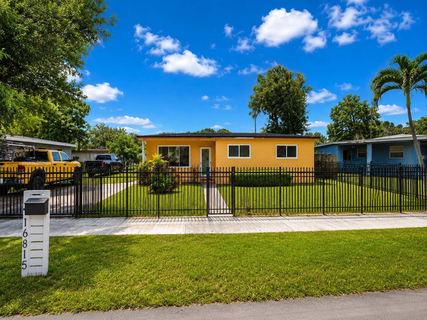 16815 NW 24thMiami Gardens - picture