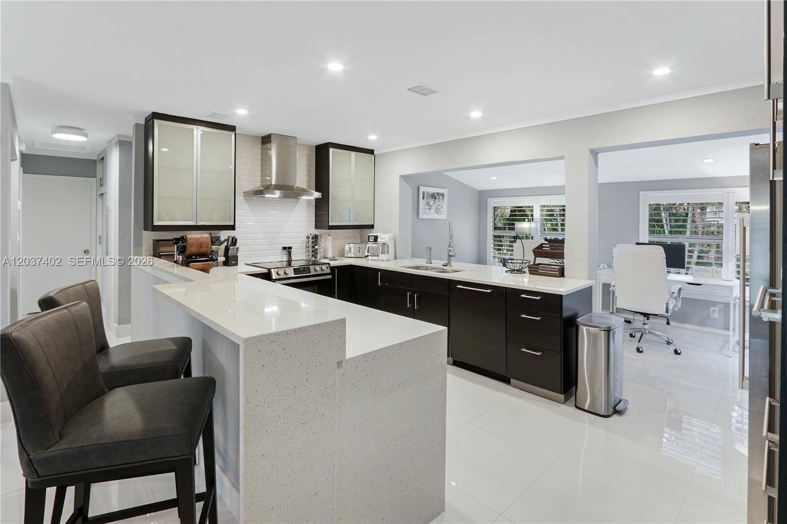 424 NE 27th DrWilton Manors - picture