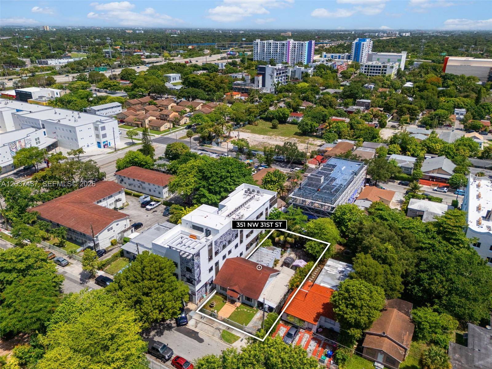 351 NW 31st StMiami - picture