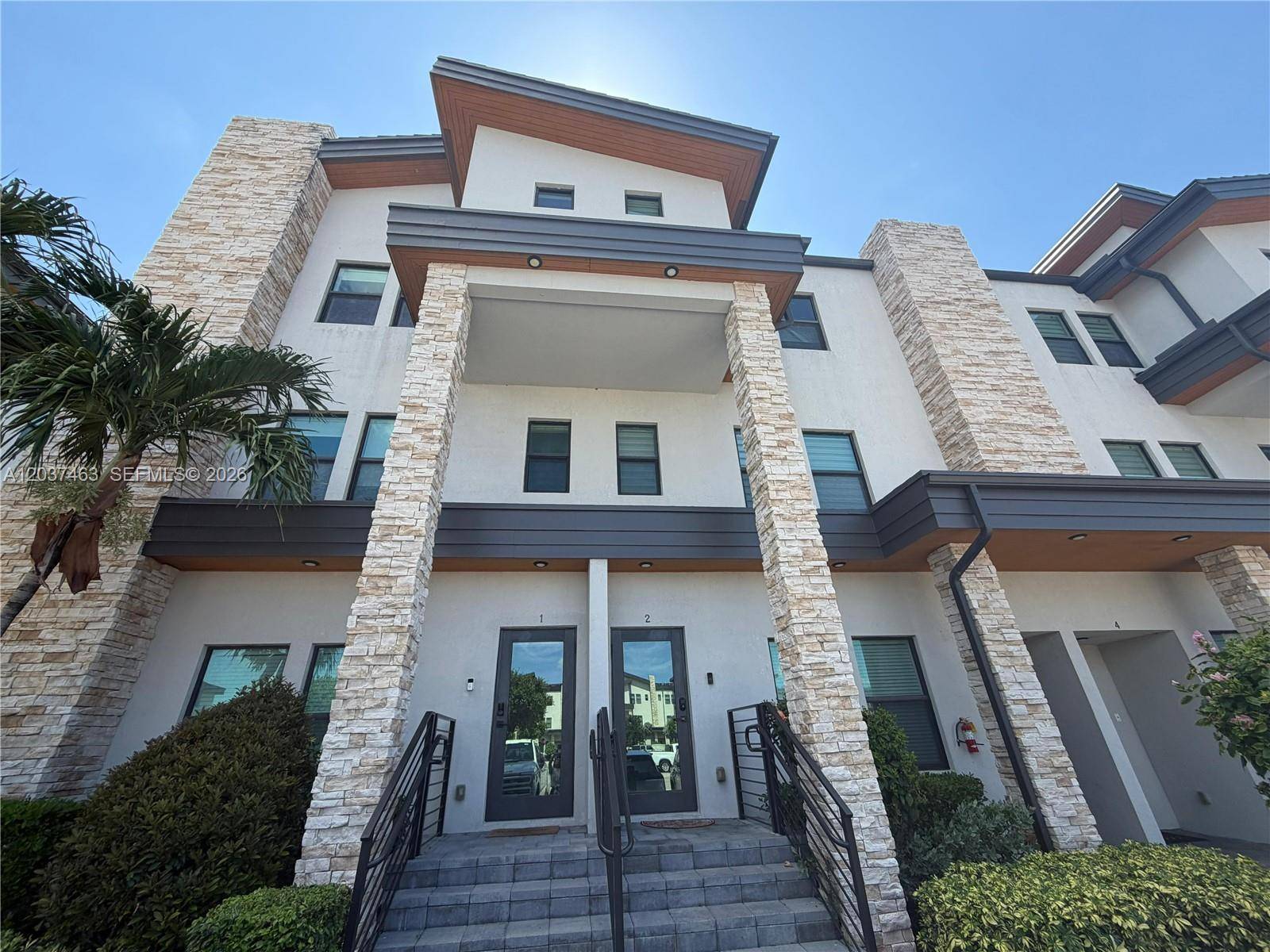 10467 NW 82nd StDoral - HIGHLAND AT PARK CENTRAL condo unit 2 - picture