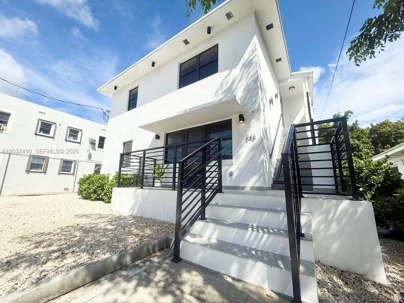 243 NW 32nd StMiami - picture