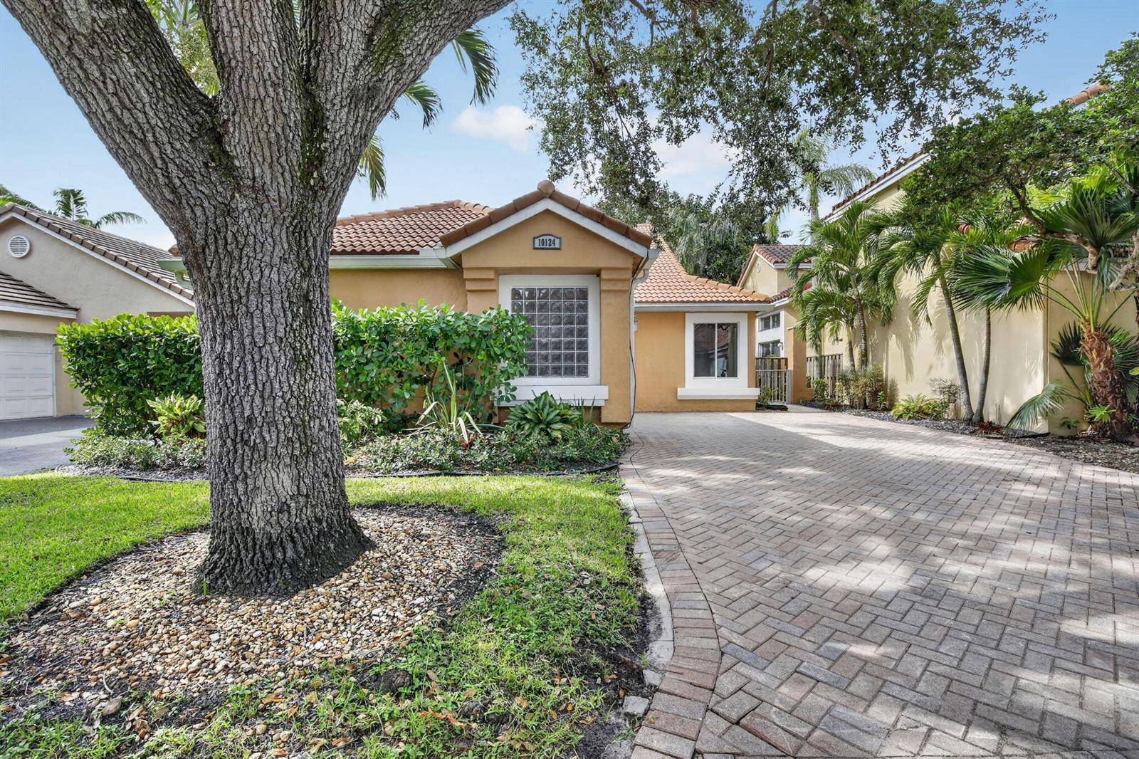 10124 NW 4thPlantation - picture