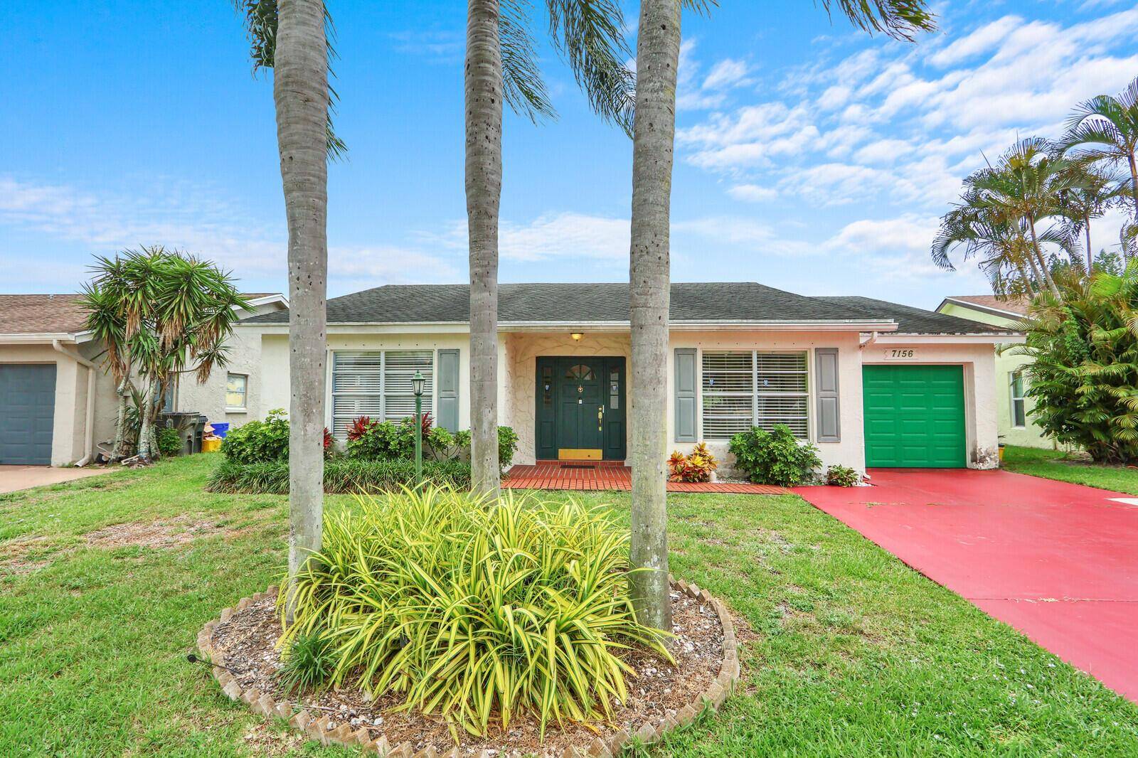 7156 Pine BluffLake Worth - picture