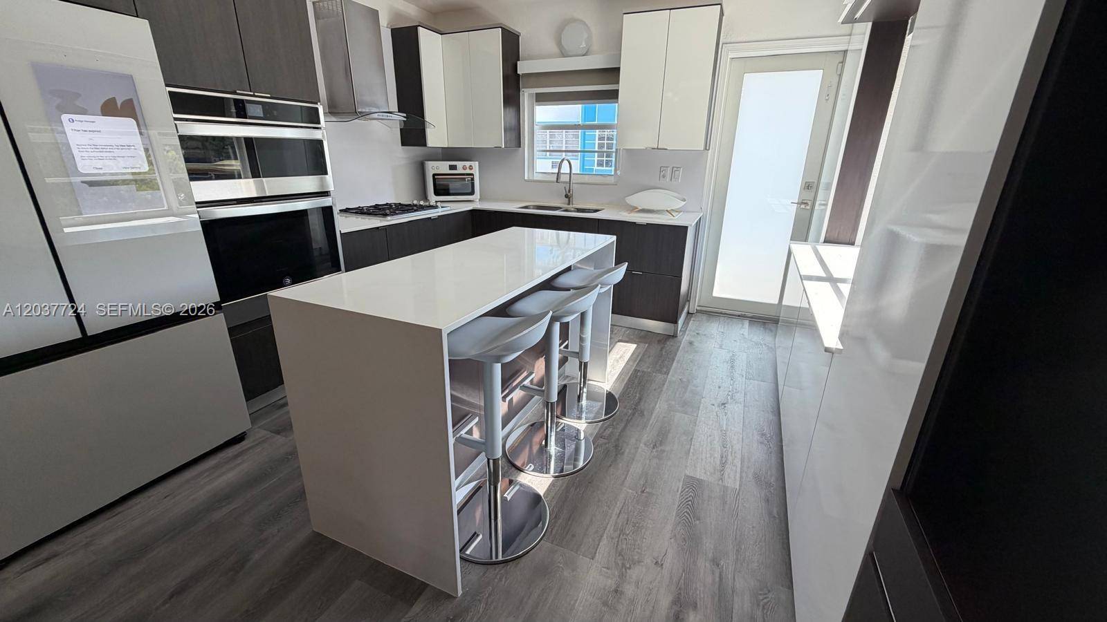 650 Pennsylvania AveMiami Beach - Apartments-Annual,Condo condo unit 24 - picture
