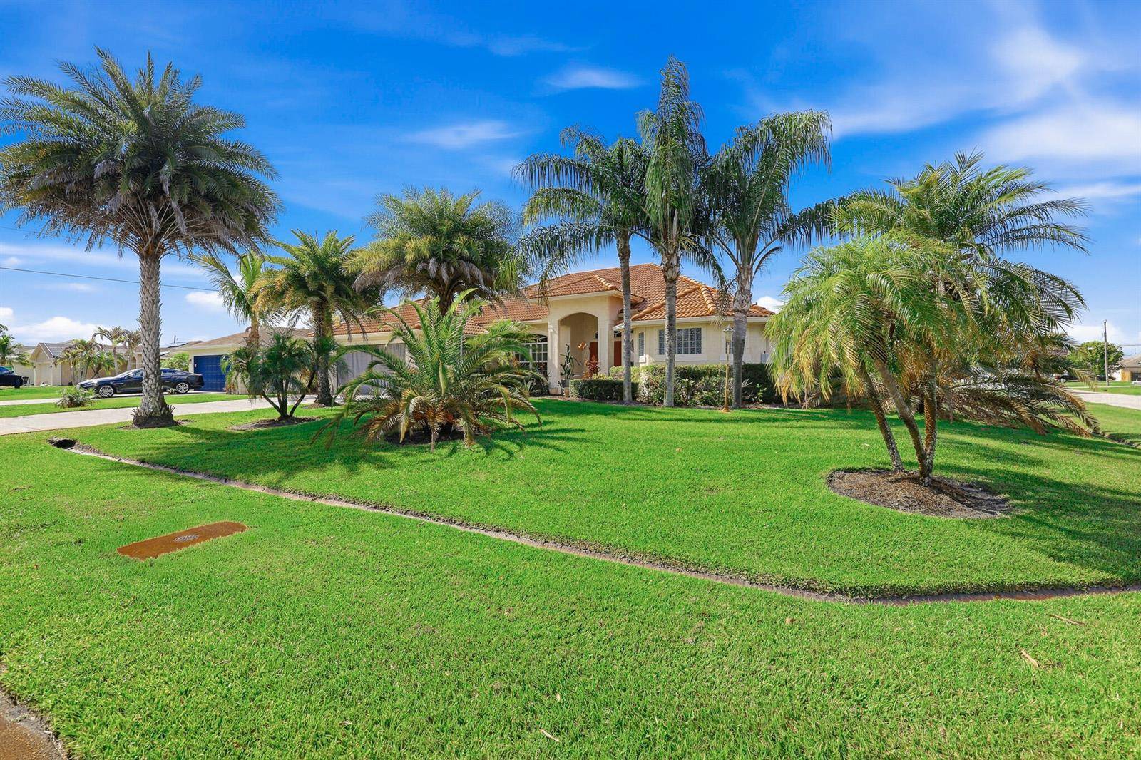 1602 SW CefaluPort St. Lucie - picture
