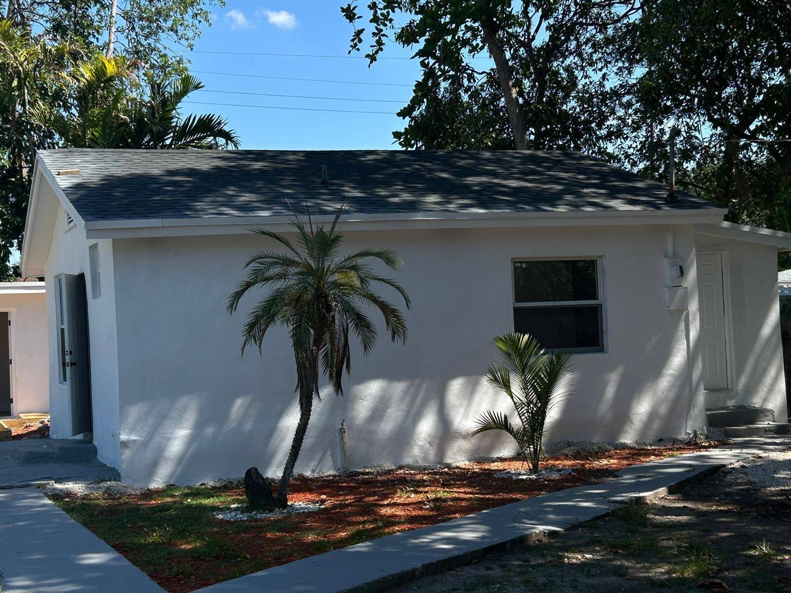 1063 NW 55thMiami - picture