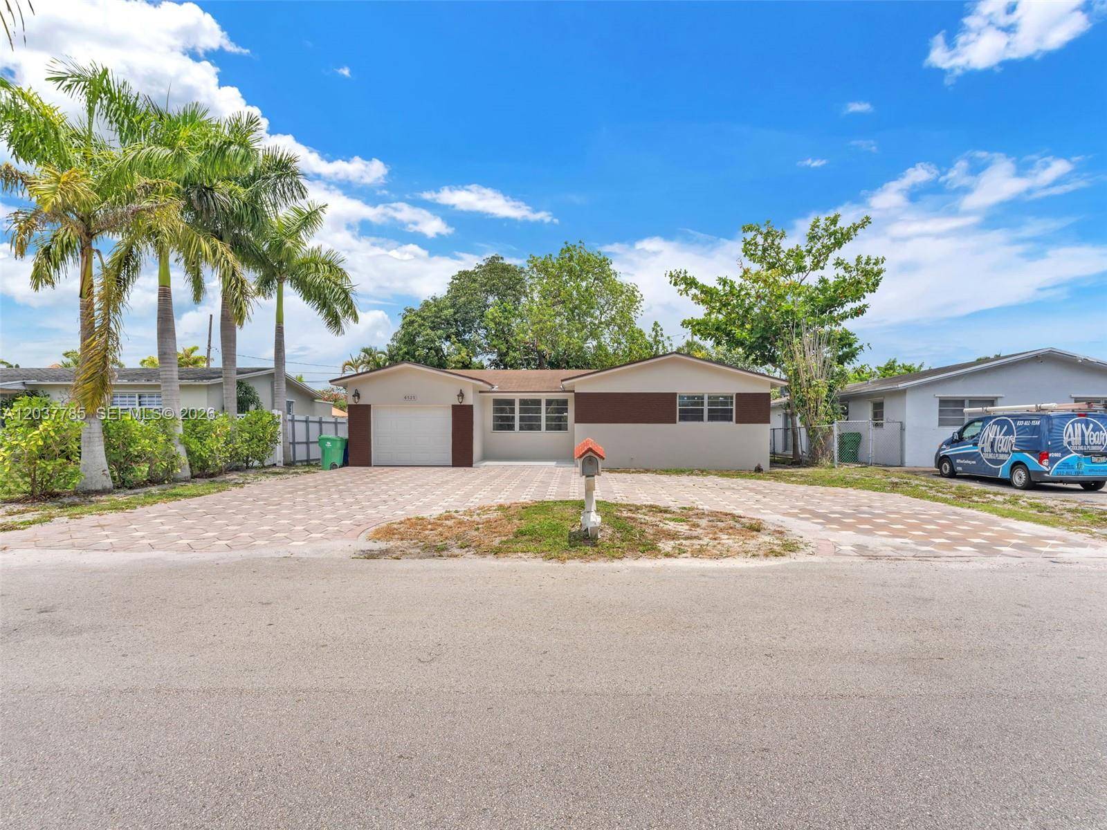 6525 SW 18th StMiramar - picture