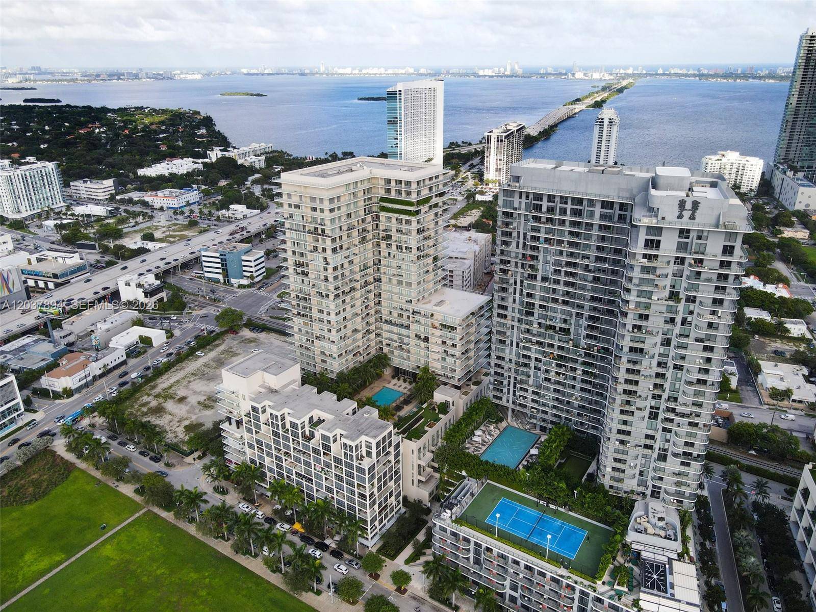 121 NE 34th StMiami - Condo/Co-Op/Seasonal,Condo condo unit 3006 - picture