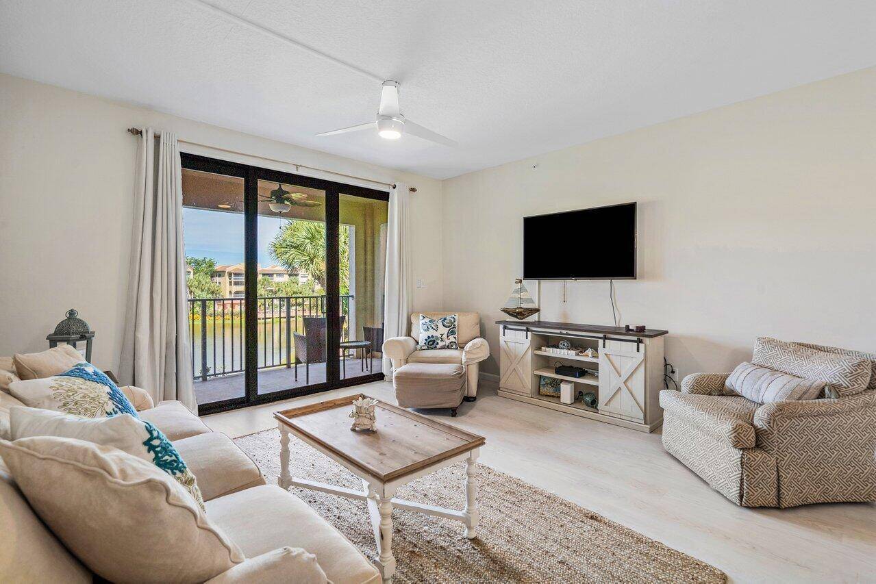 300 Uno LagoJuno Beach - Ocean Trace condo unit 304 - picture