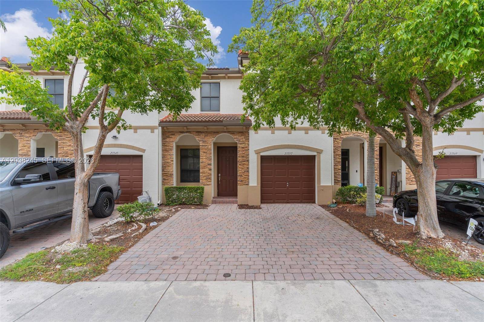 23357 SW 113th PsgeHomestead - picture
