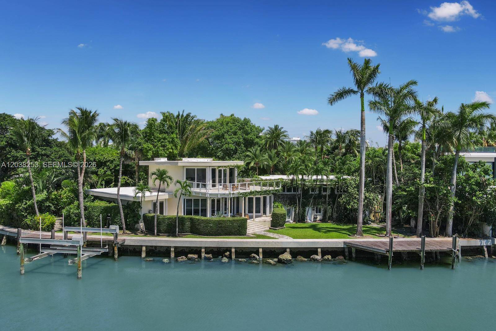 6500 N Bay RdMiami Beach - picture