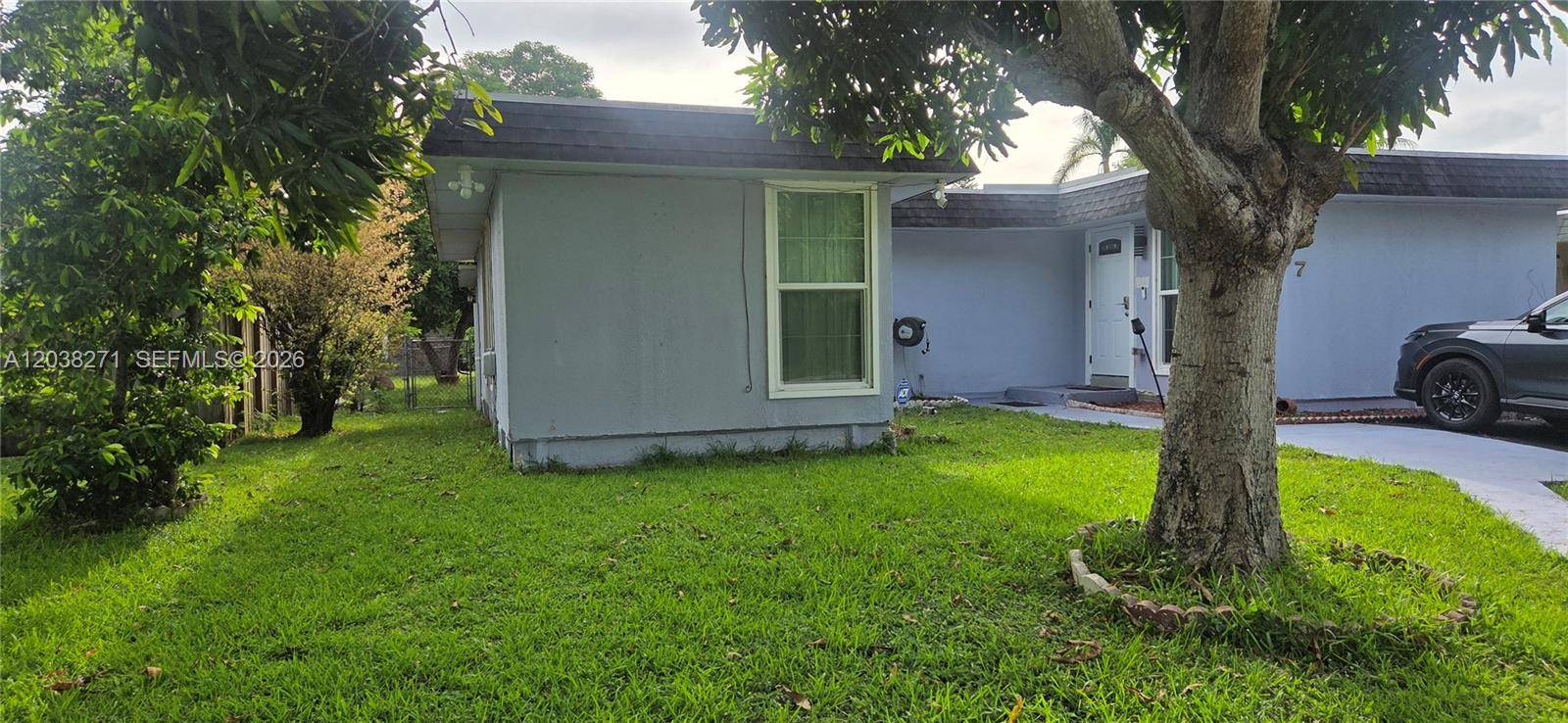7907 NW 73rd AveTamarac - picture