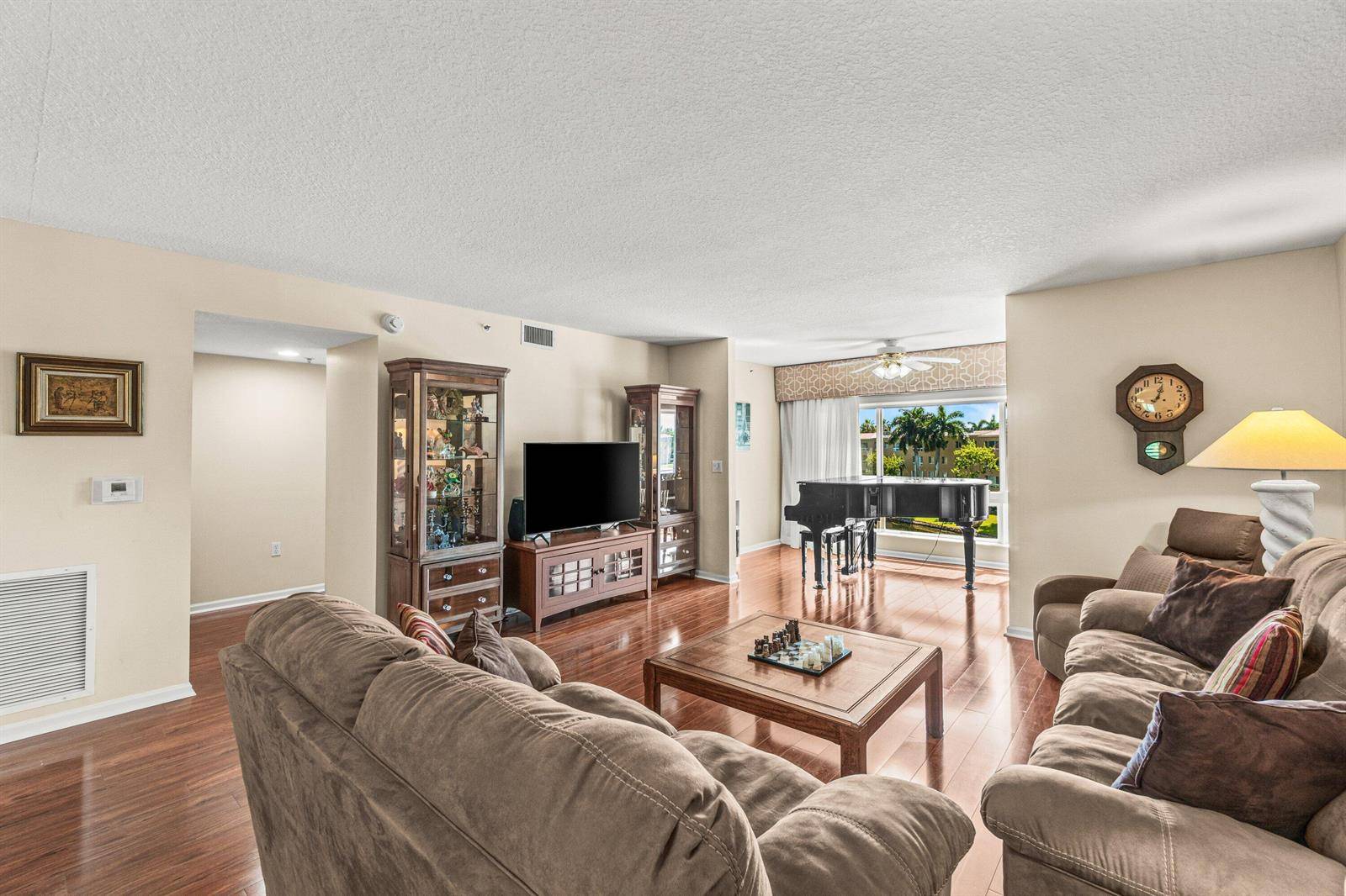 12560 MajestyBoynton Beach - CORAL COVE CONDO,Coral Lakes/Coral Co condo unit 401 - picture