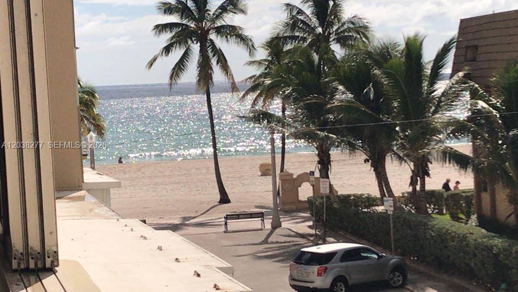 320 S Surf RdHollywood - BAKER TOWERS CONDO condo unit 305 - picture