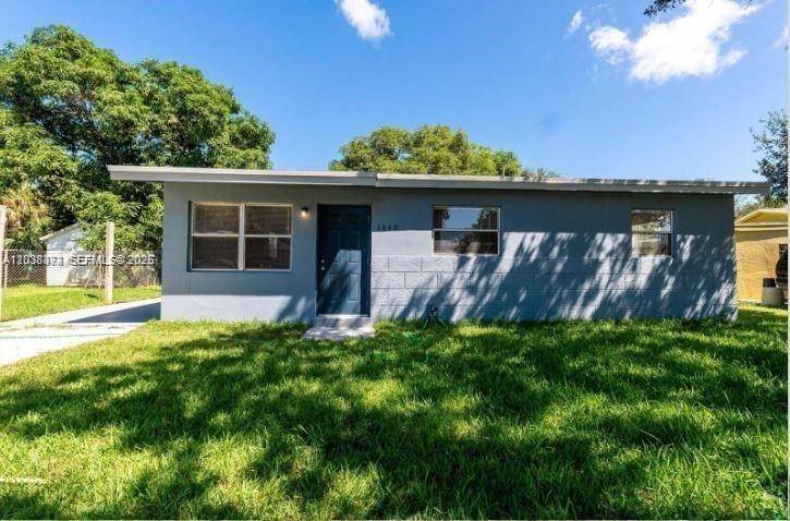 1040 NW 23rd TerFort Lauderdale - picture