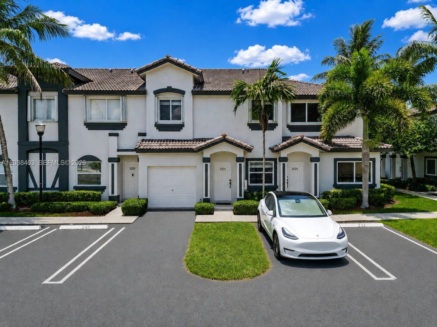 2222 SE 24th PlHomestead - Townhouse condo unit 2222 - picture