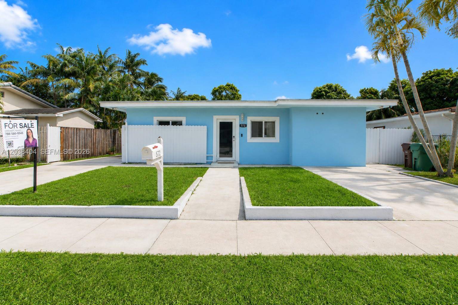572 E 38th StHialeah - picture
