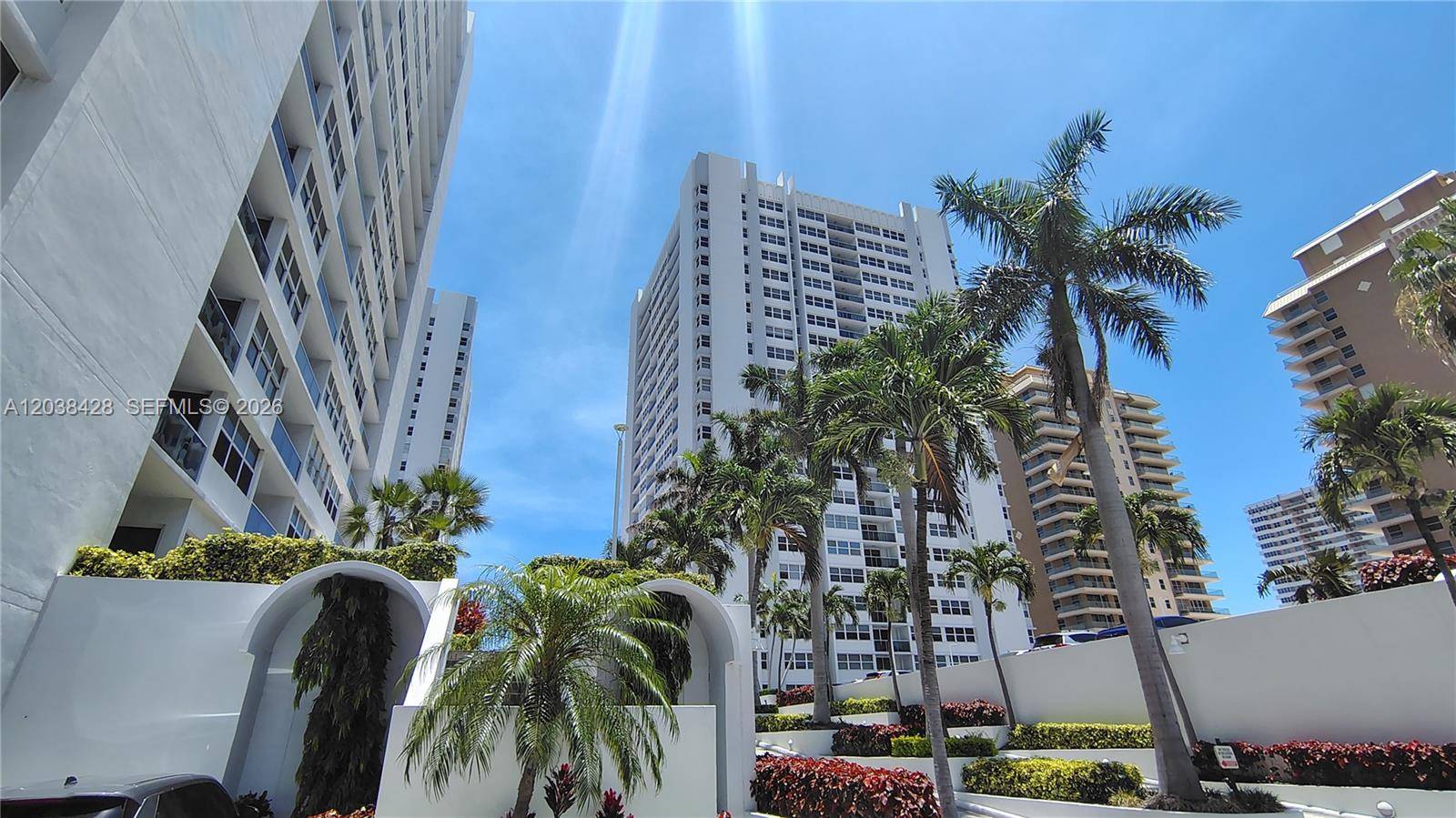 1904 S Ocean DrHallandale Beach - LA MER ESTATES SOUTH COND condo unit 1807 - picture