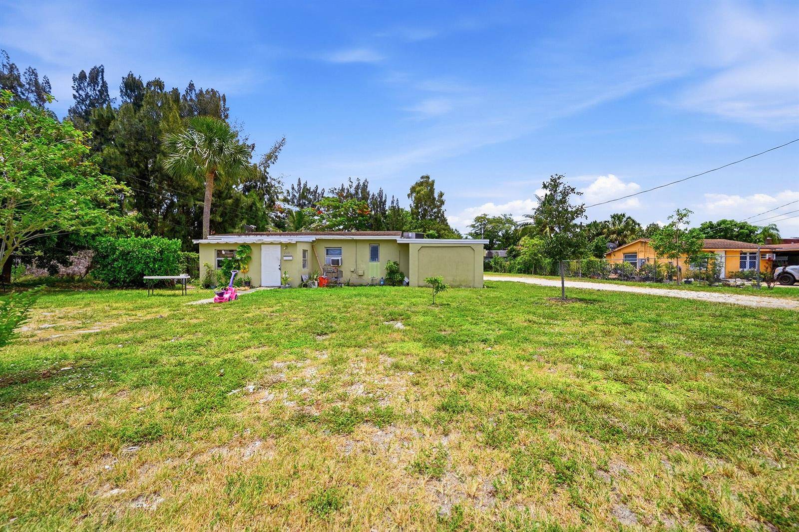 700 SW 8thPompano Beach - picture