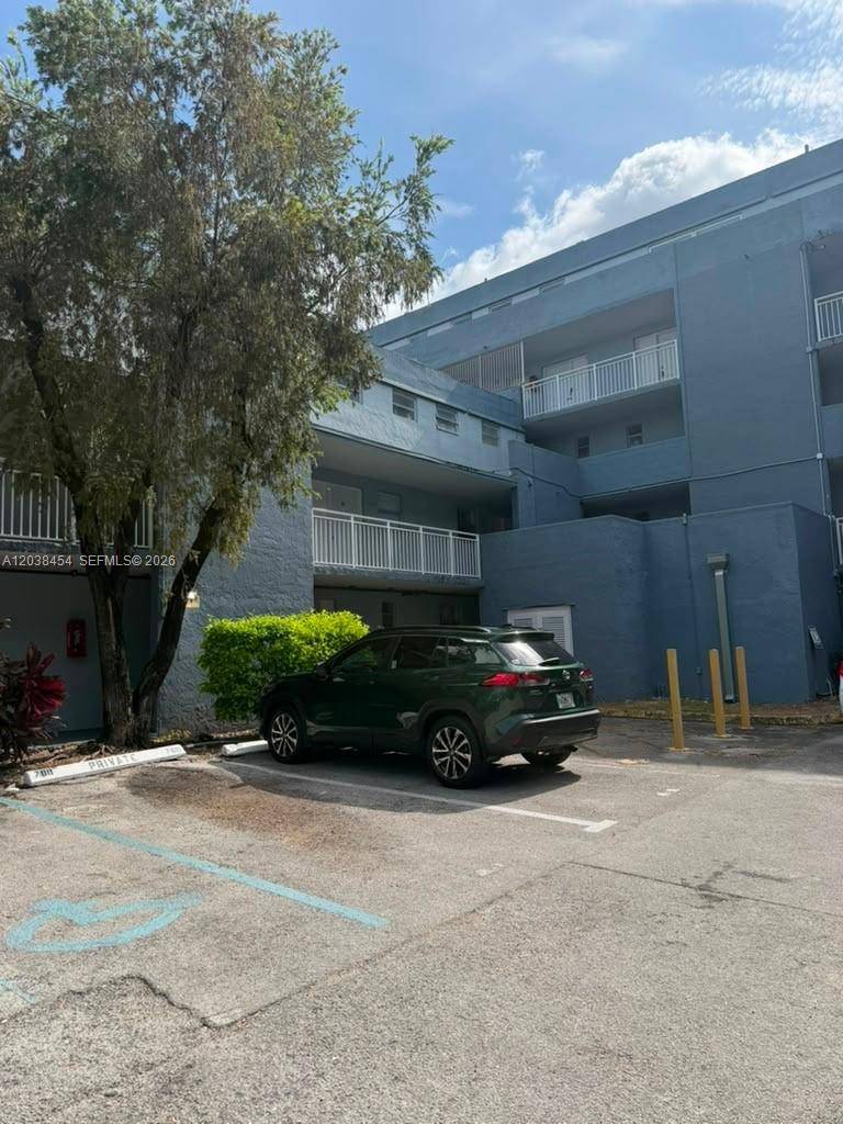9375 Fontainebleau BlvdMiami - Condo 1-4 Stories,Condo condo unit L225 - picture